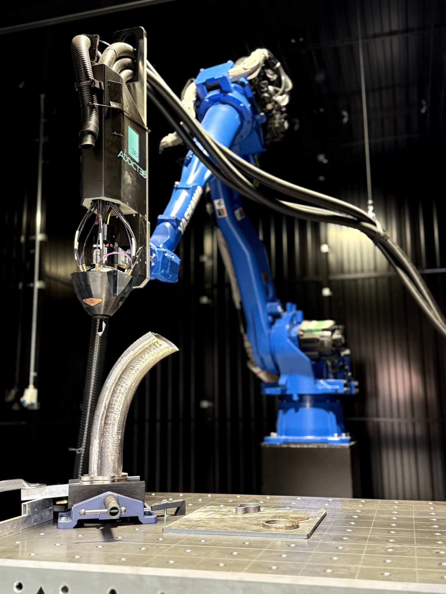 Detalje af 3D-printet metalemne fra WAAM-proces